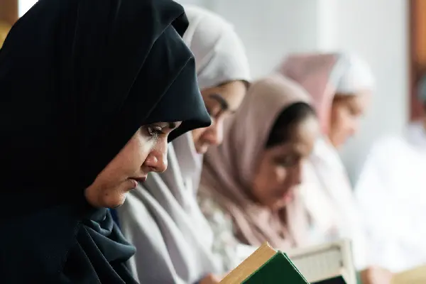 Doa Meminta Rezeki dan Kemudahan: Lengkap Arab, Latin, dan Artinya